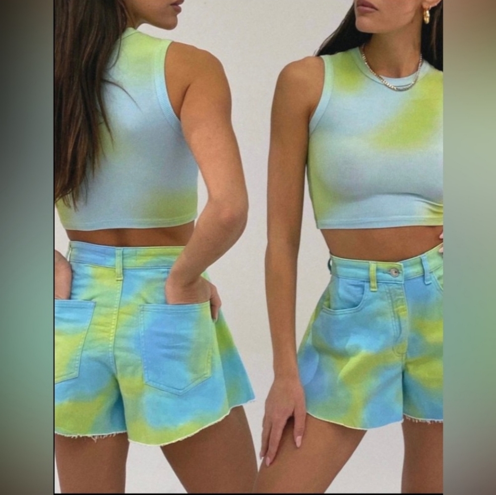 NWT We Wore What Flare Bell Shorts Stretch Twill Denim Tie Dye High Rise Size 29
